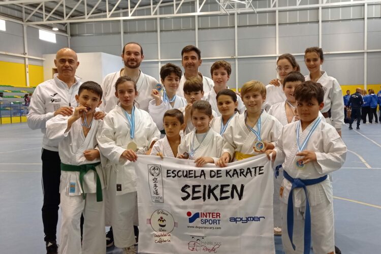 Los karatecas de la Escuela Seiken logran seis medallas en la última cita del Circuito Provincial
