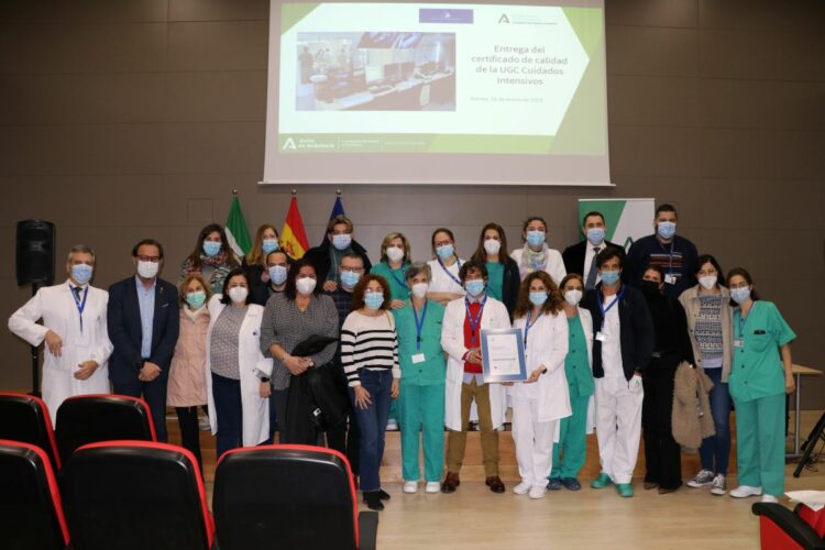 La UCI del Hospital recibe la certificación de la Agencia de Calidad Sanitaria de Andalucía
