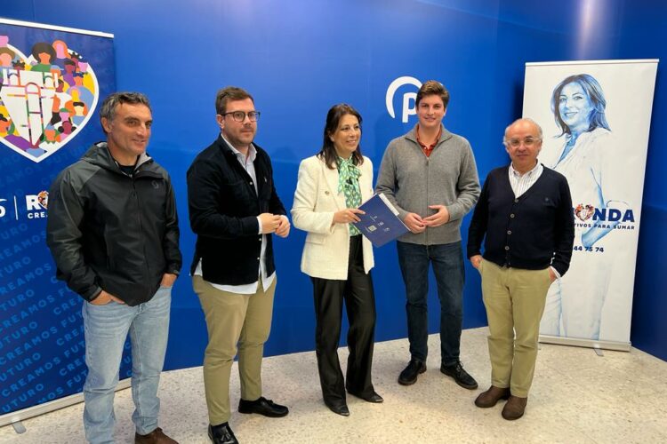 El PP de Ronda presenta a su Comité de Campaña Electoral para el 28-M