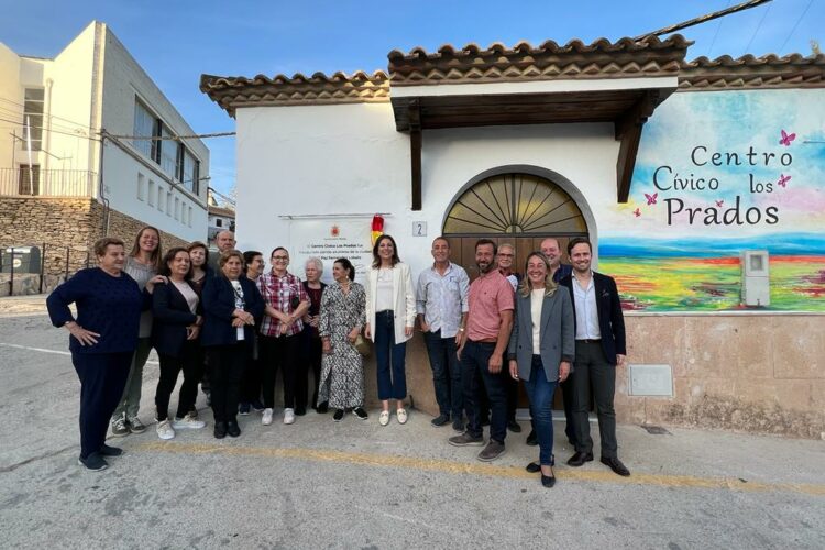 El Ayuntamiento inaugura la nueva biblioteca y el centro cívico de Los Prados