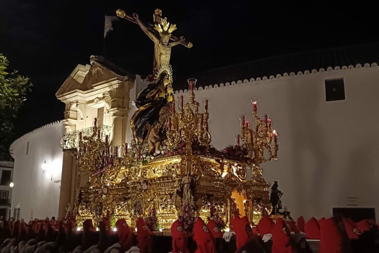 Silencio, recogimiento y oscuridad en Ronda