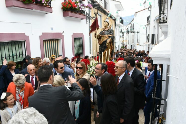 Genalguacil se prepara para su Feria de Abril