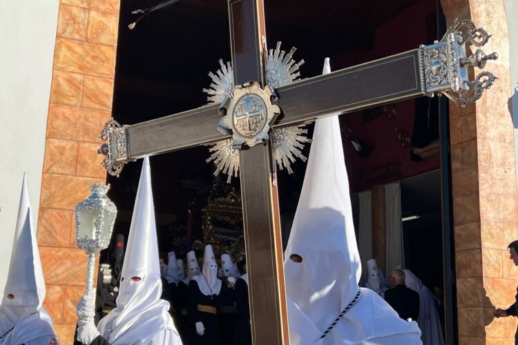 Viernes Santo, luto en Ronda con el Santo Entierro de Cristo