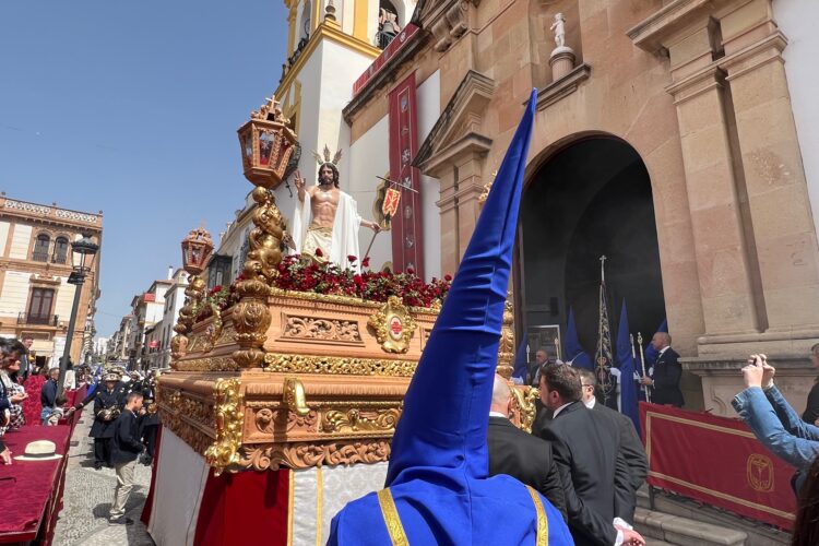 Ronda cierra en un día luminoso su Semana Santa con un triunfante Resucitado