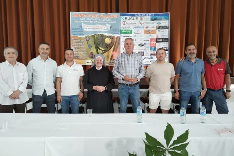 Aficionados al pádel organizan un torneo a beneficio de la Residencia de Ancianos de las Hermanitas de los Pobres