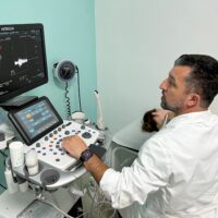 Dr. Juan Pedro Reyes, especialista en Angiología y Cirugía Vascular: «Las varices se pueden curar, bien en una consulta o en un quirófano en treinta minutos»