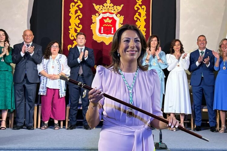 Maripaz Fernández (PP) vuelve a ser elegida alcaldesa de Ronda