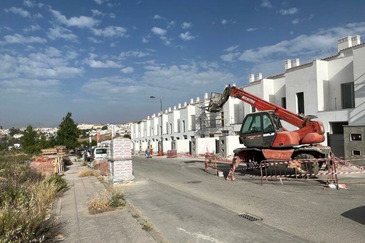 El Ayuntamiento amplía la iluminación pública en la Cruz de San Jorge