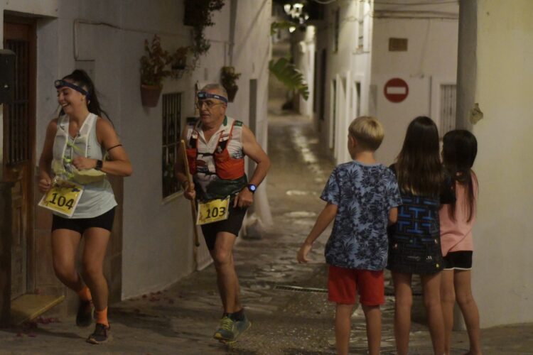 Corredores de todas partes recorrieron los parajes serranos durante el VII Trail Nocturno de Genalguacil