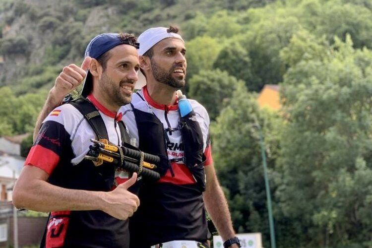 Víctor Ortega y Jesús Barroso del Club Harman corrieron la ultra Desafío Somiedo, en Asturias