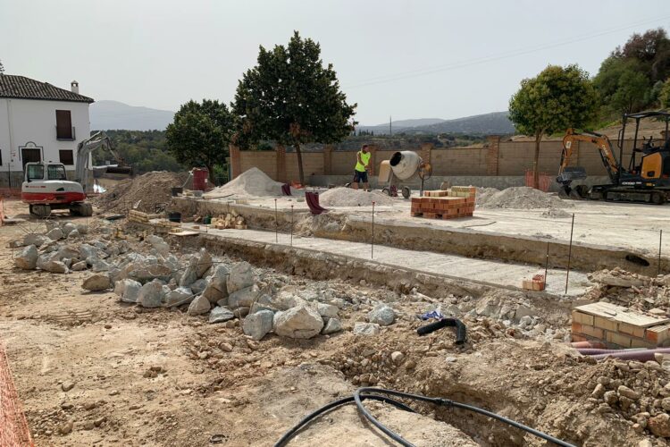 Las obras de transformación de la plaza de El Llanete alcanzan el 50% de ejecución