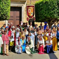 Benalauría lleva su colorido al encuentro andaluz de la fiesta de Moros y Cristianos