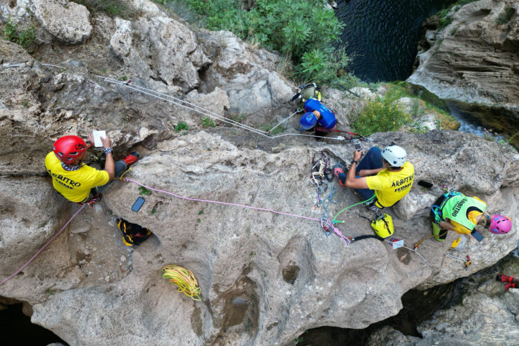 Gran ambiente deportivo en Ronda con las primeras Jornadas de Montaña, Barranquismo y Espeleología