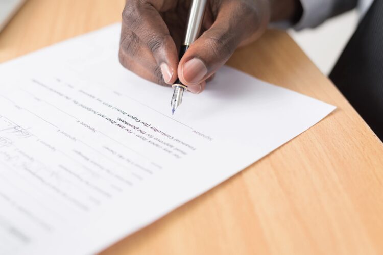 Seguros de decesos online para residentes extranjeros en España
