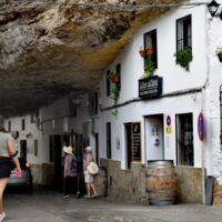 La Junta de Andalucía declara a Setenil de las Bodegas ‘Municipio Turístico’