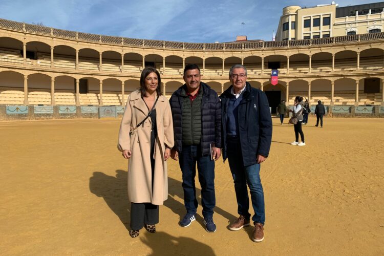 El presidente de la Diputación de Ávila elige Ronda para pasar este puente de la Inmaculada