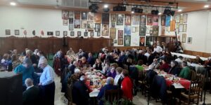 Los miembros de la Peña participaron en una comida de Navidad.