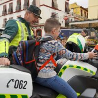 Más de 300 escolares rondeños participan en los actos de la Constitución Española