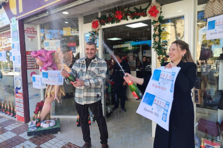 ‘La Espiga de Oro de Ronda’ vende un décimo con el ‘Gordo’ de la Lotería de Navidad