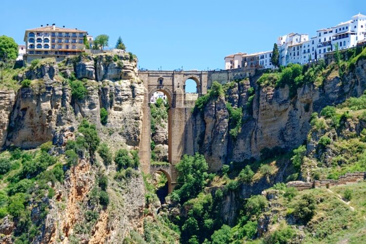 Ronda destaca el deporte para promover el turismo en FITUR