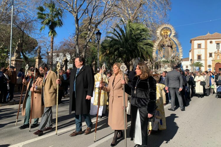 La Patrona, la Virgen de la Paz, regresa a su santuario tras la tradicional novena