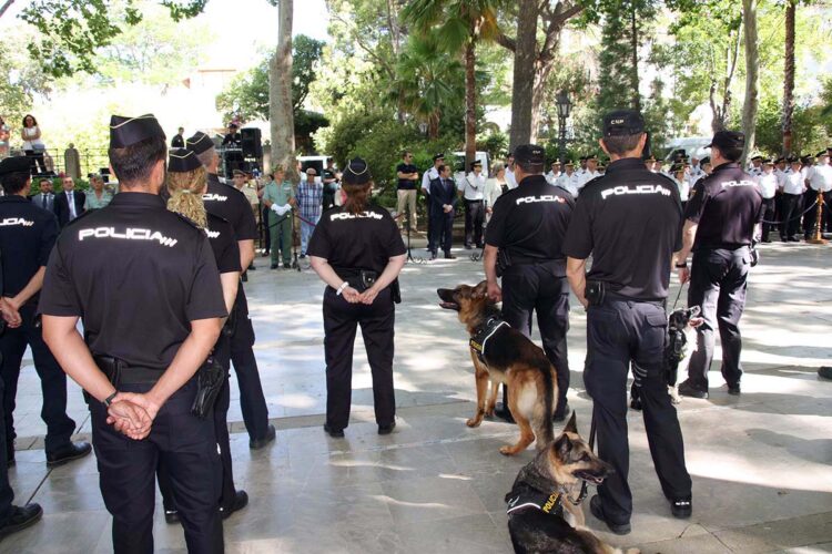 La Policía Nacional celebrará su 200 Aniversario con un homenaje a la bandera de España la Alameda del Tajo