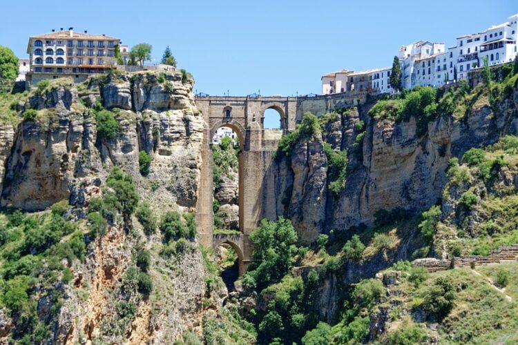 Ronda destaca el deporte para promover el turismo en FITUR