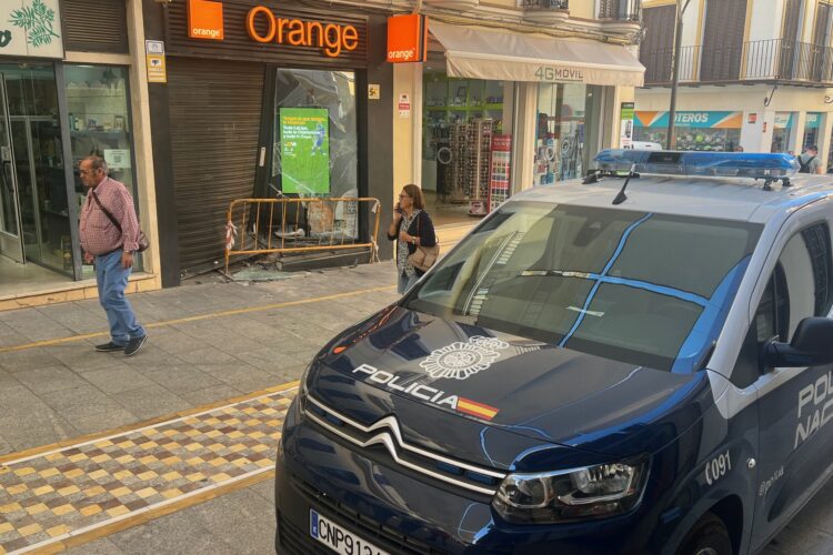 Cae la banda criminal que realizó un robo con alunizaje en un comercio de Ronda