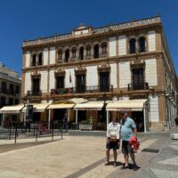 La Junta impulsa un acuerdo con el Círculo de Artistas de Ronda para poner en valor el edificio del Casino