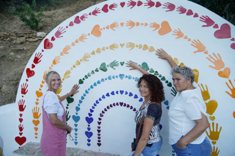Los vecinos de Benadalid inauguran su segunda escultura colectiva