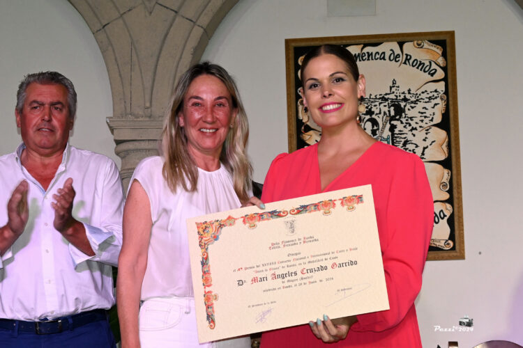 Mari Ángeles Cruzado, al cante, y Manuel Jiménez, al baile, ganadores de XXVIII Concurso ‘Aniya la Gitana’