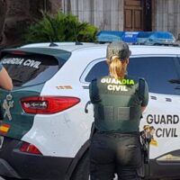 El Ministerio del Interior solo destina como refuerzo a la Serranía a cinco guardias civiles de los 88 que ha enviado a Málaga