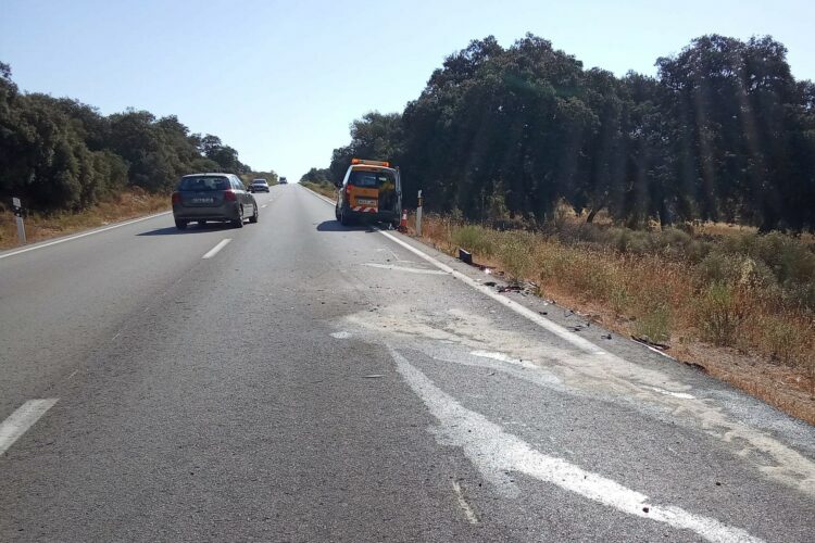 Un guardia civil resulta herido tras ser embestido por un coche en la A-367 Ronda-Campillos