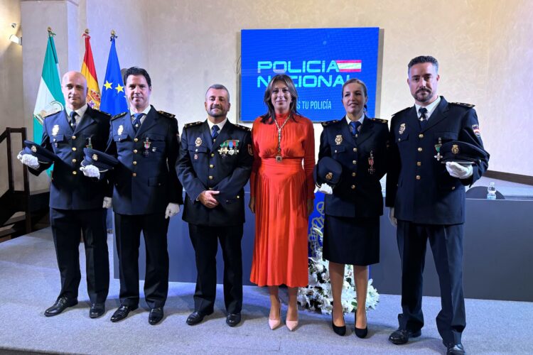 La Policía Nacional de Ronda celebra la festividad de sus patronos, los Santos Ángeles Custodios