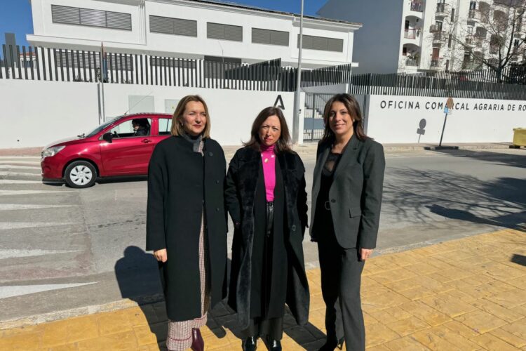 Patricia Navarro: «Trabajamos actualmente en cuatro tramos de la futura autovía de Ronda con una inversión de 1.750.000 euros»