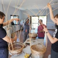 Un vecino de Genalguacil organiza un taller para que no se pierda la elaboración artesanal del esparto