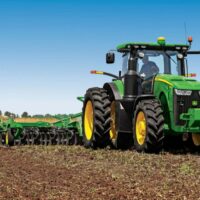 Fallece un hombre de 72 años tras volcar un tractor en un camino rural en Ronda