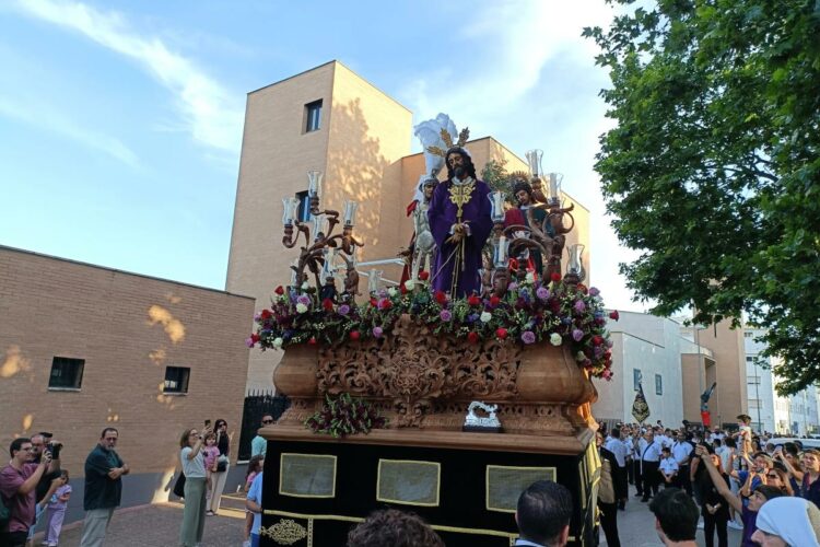 Procesión extraordinaria del Prendimiento con motivo del XXV aniversario de la bendición de su titular