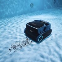 Herramientas Automatizadas Principales para Mantener Impecable el Fondo de Tu Piscina