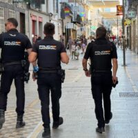 La Policía Nacional detiene al hombre que robó en un bar tras seguir la pista del móvil que perdió durante el atraco