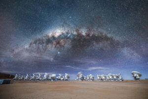 Antenas del mayor radiotelescopio del planeta ubicado en Chile. (ALMA).