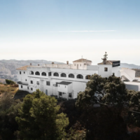 Privacidad, atención 24h y vistas al mar: así es el modelo de desintoxicación más exclusivo de España