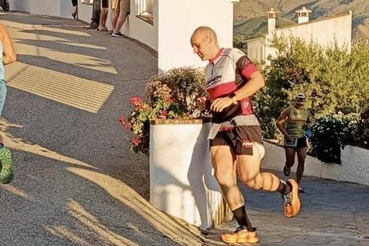 Deportistas del Club Harman disputan las carreras nocturnas de Genalguacil-Jubrique y Carratraca