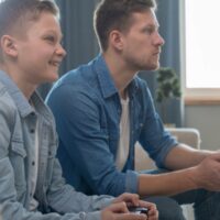 La Psicología Detrás de los Juegos Interactivos: ¿Por Qué Nos Atraen?