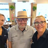 El televisivo chef Alberto Chicote hace una parada en Ronda para disfrutar de sus paisajes y de gastronomía