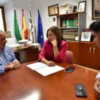 Patricia Navarro anuncia que la Junta ha destinado 2,7 millones para mejorar los caminos rurales de la Serranía en 2025