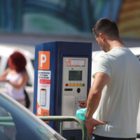 El Pleno municipal aprueba la creación de la zona naranja de aparcamientos en el centro de Ronda