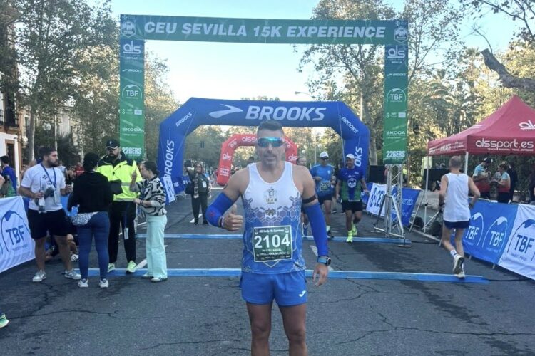 Miguel Ángel Orellana, del Club Team, corrió la CEU 15K Sevilla Experience