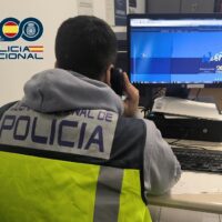 La Policía Nacional detiene al empleado de un salón de juegos en Ronda por estafa