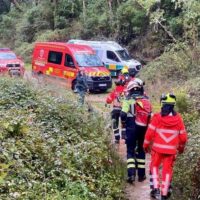 Rescatan a una senderista accidentada en el arroyo de La Ventilla